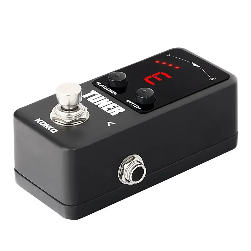 Pedal afinador mini cromático KOKKO Tuner Mini con pantalla LED y true bypass, para guitarra eléctrica y bajo